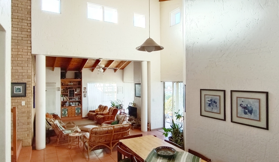 2 Bedroom Property for Sale in Wavecrest Eastern Cape
